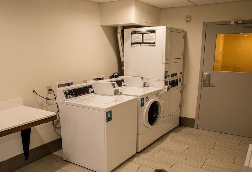 هتل Holiday Inn Express   Columbus   Dublin, An Ihg