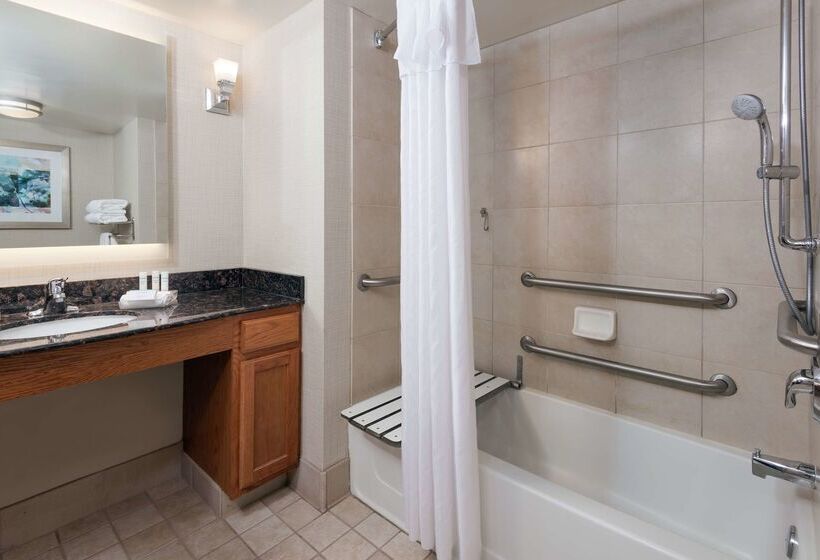 هتل Homewood Suites By Hilton Buffalo/amherst