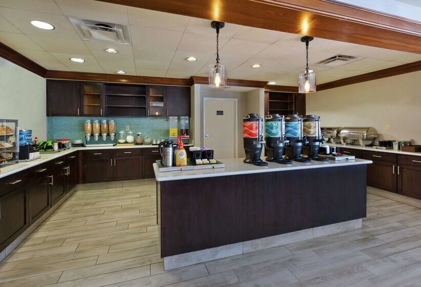 هتل Homewood Suites By Hilton Chesapeakegreenbrier