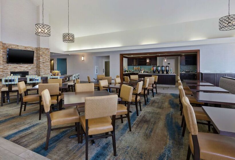 هتل Homewood Suites By Hilton Chesapeakegreenbrier