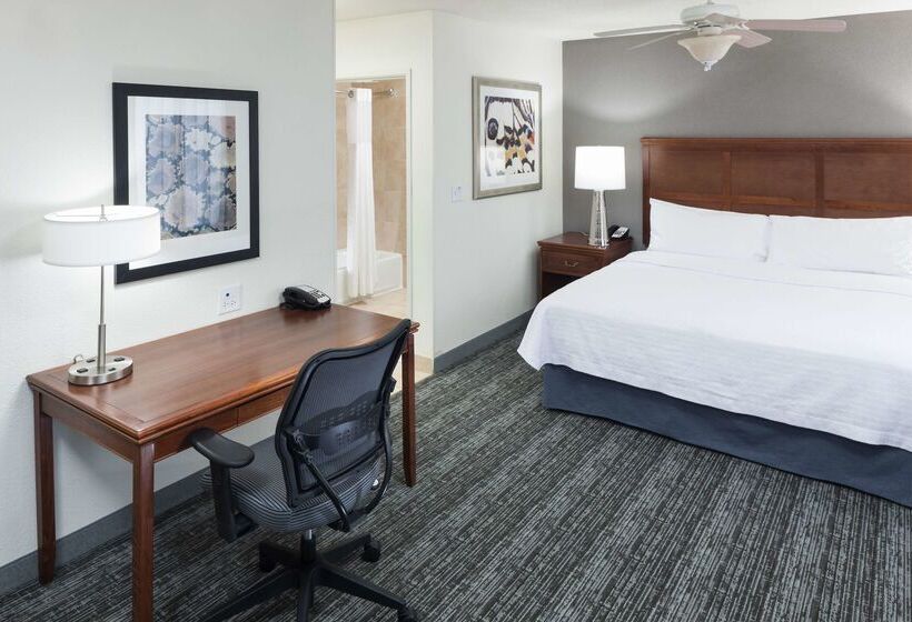 هتل Homewood Suites By Hilton El Paso Airport