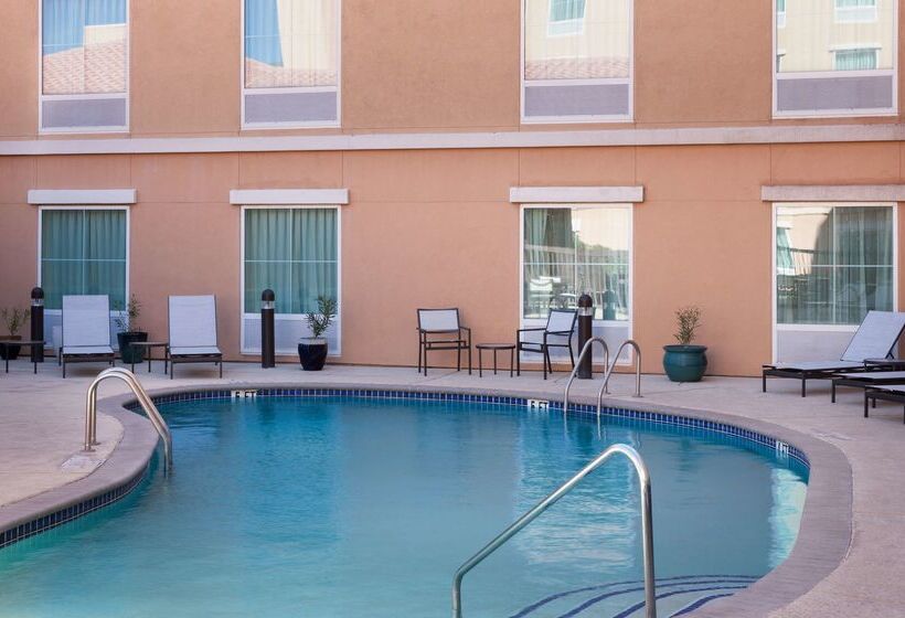 هتل Homewood Suites By Hilton El Paso Airport