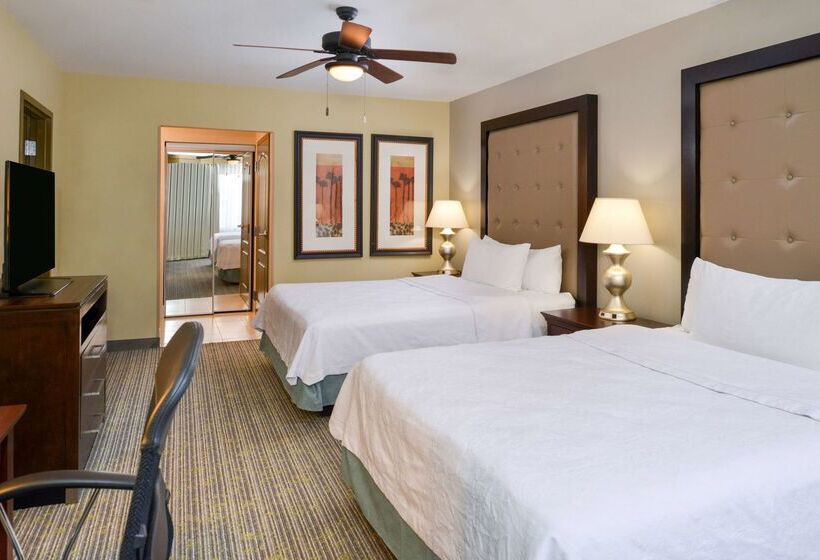 هتل Homewood Suites By Hilton Fresno
