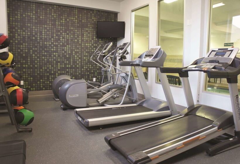 هتل La Quinta By Wyndham Portland Airport