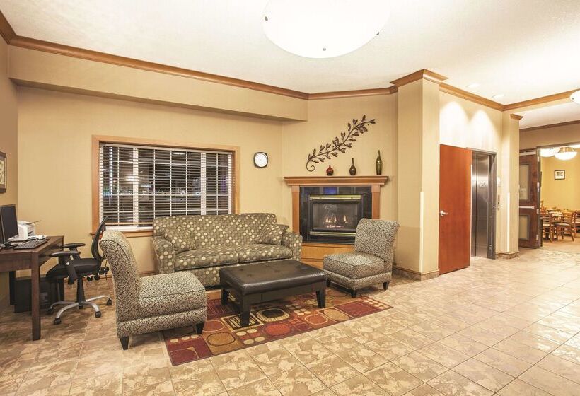 هتل La Quinta By Wyndham Portland Airport