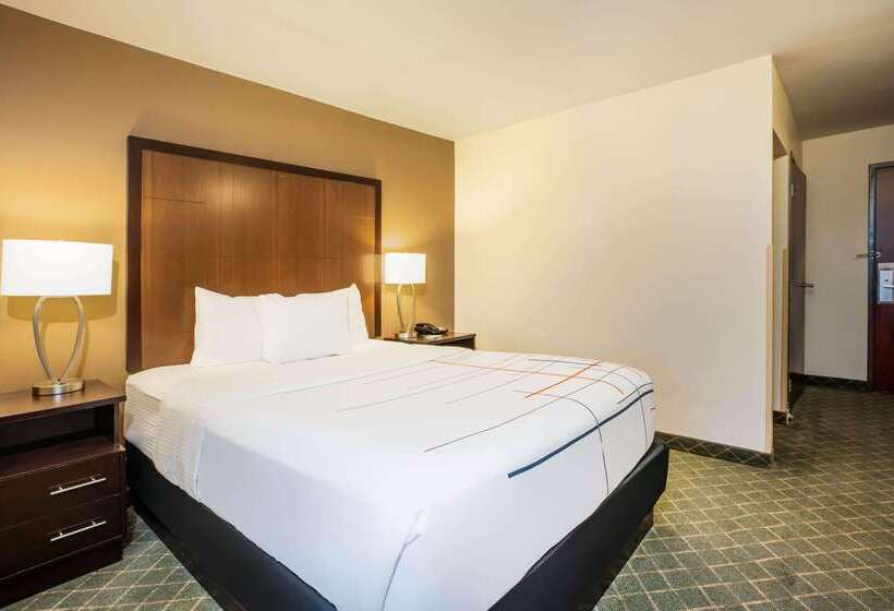 Hotel La Quinta Inn & Suites By Wyndham Portland Airport