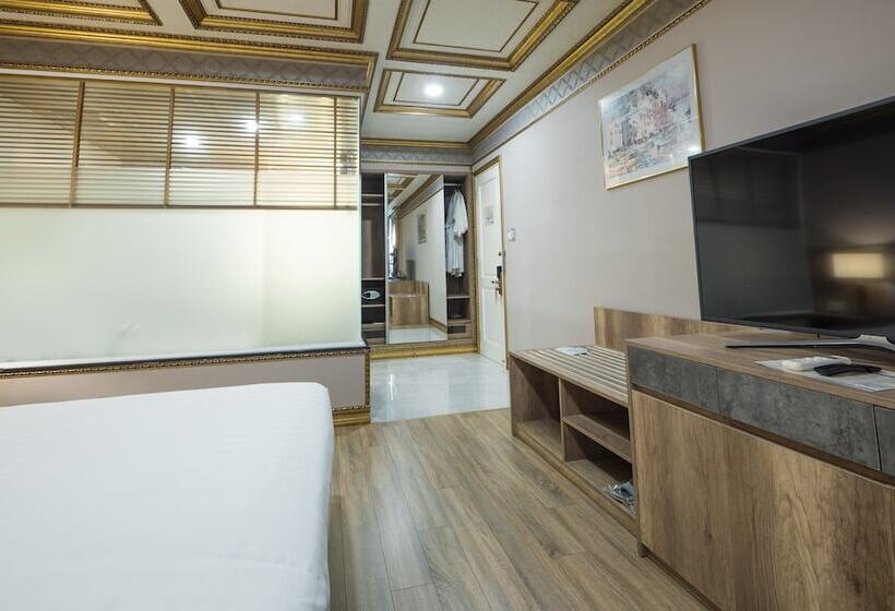Fotos del hotel Lotus Saigon: 1 Fotos del hotel Lotus Saigon: 1