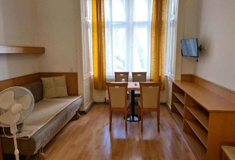 Fotos del hotel Pension Anifalstaff:  19