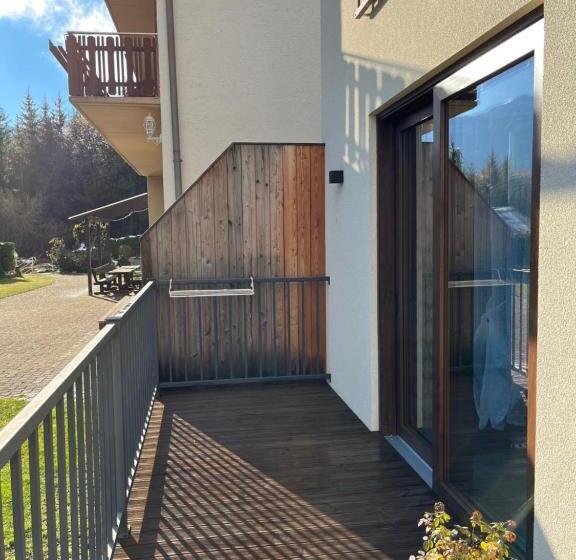 هتل Pension & Apartments Waldkrieber