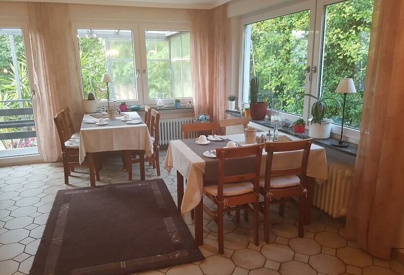 هتل Pension Säntisblick