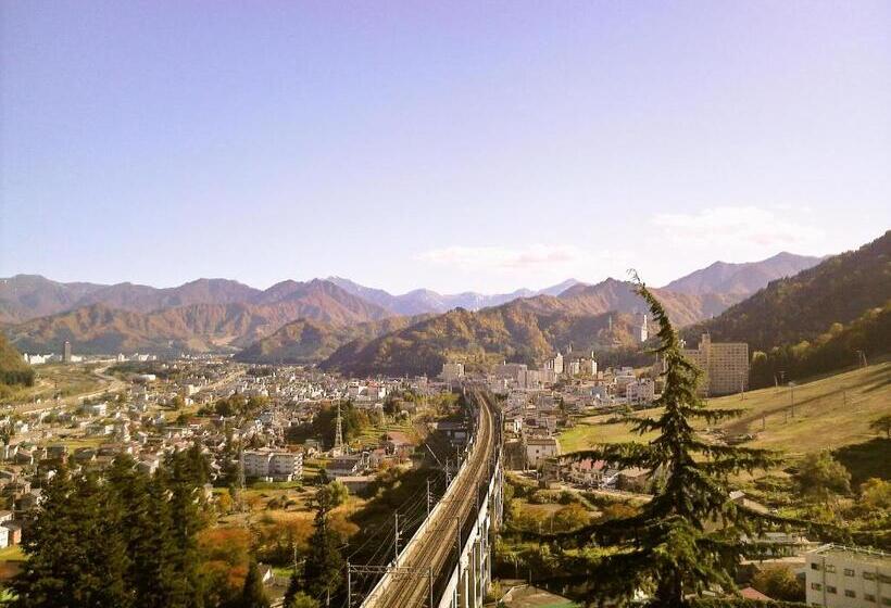 فندق Takahan