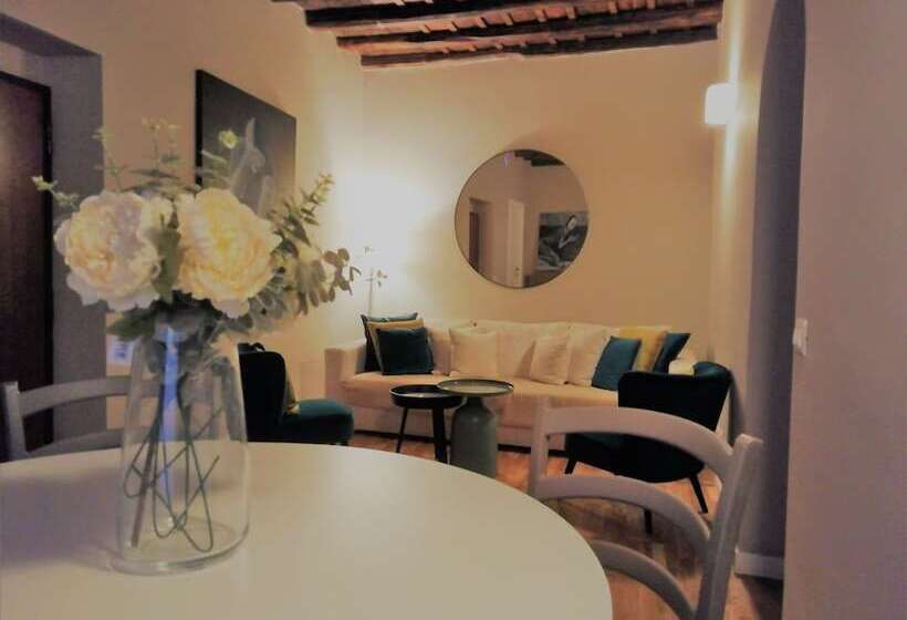تختخواب و صبحانه Trevi Beau Boutique