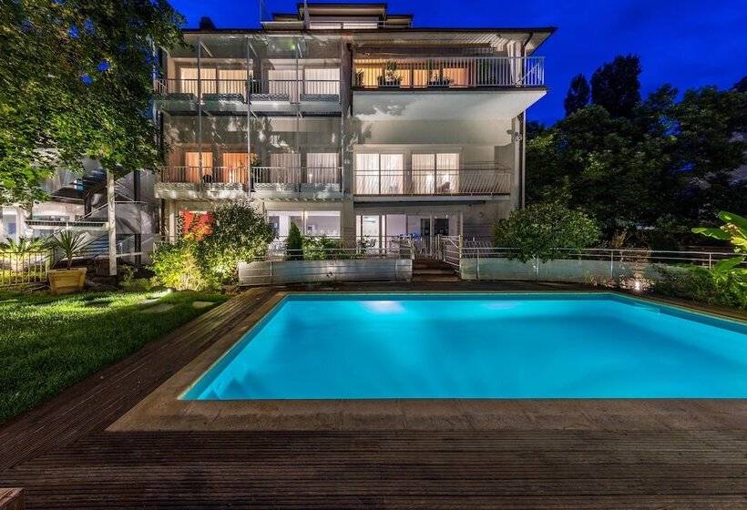هتل Hôtel Garrigae Villa La Florangerie Spa & Piscine