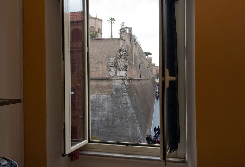 هتل Quo Vadis Roma 2