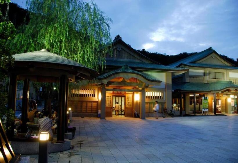 هتل Shirasagiyu Tawaraya