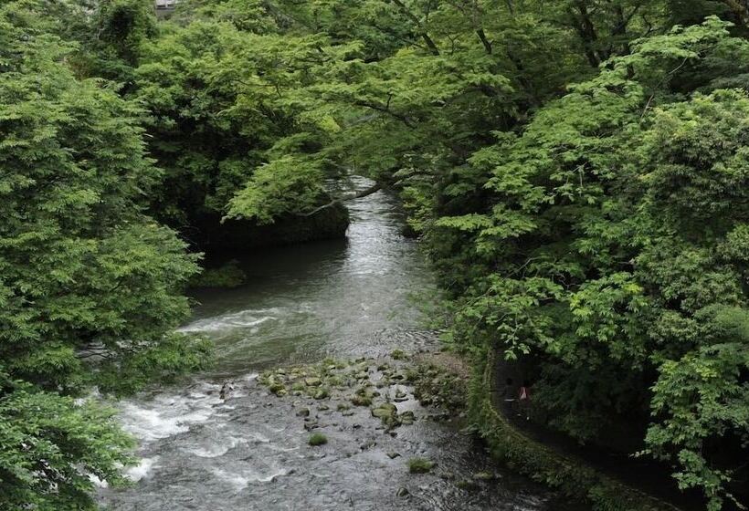 هتل Shirasagiyu Tawaraya