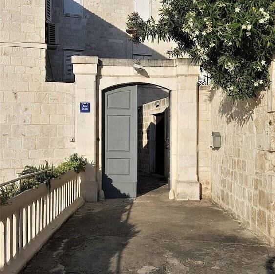 هتل Villa Moretti