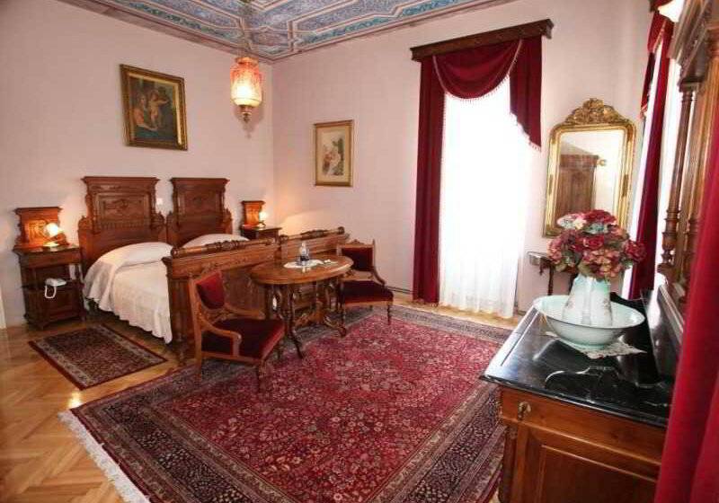 هتل Villa Moretti