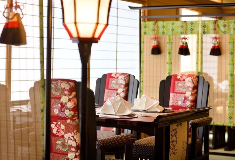 هتل Yamanaka Onsen Kissho Yamanaka