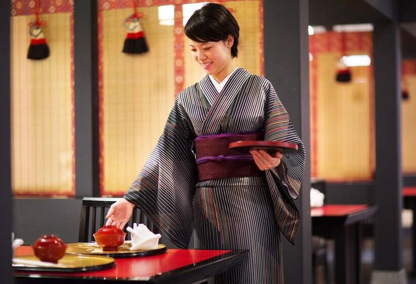 هتل Yamanaka Onsen Kissho Yamanaka