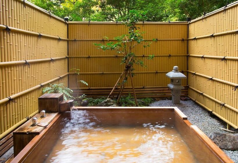 هتل Yamanaka Onsen Kissho Yamanaka