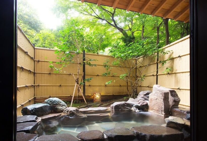 هتل Yamanaka Onsen Kissho Yamanaka