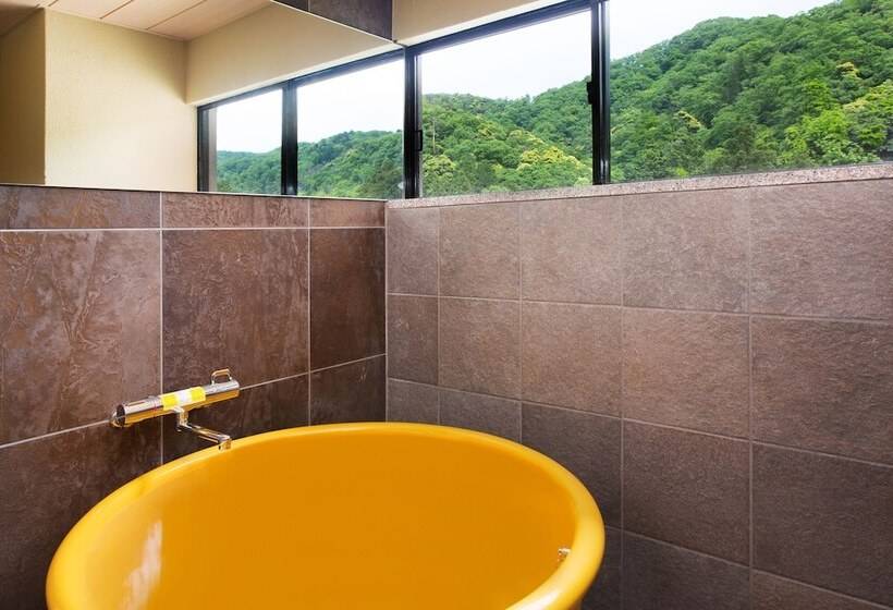 هتل Yamanaka Onsen Kissho Yamanaka