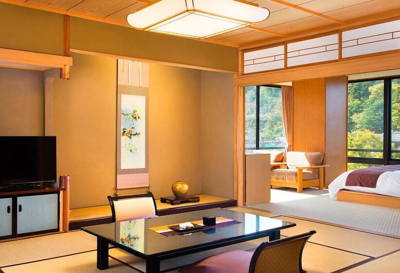 هتل Yamanaka Onsen Kissho Yamanaka