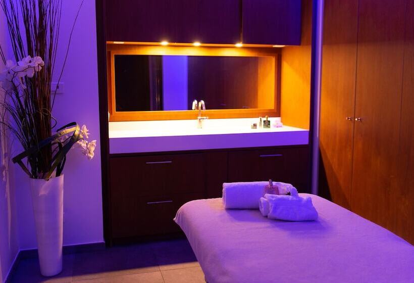 Zenitude Relais & Spa  Paris Charles De Gaulle