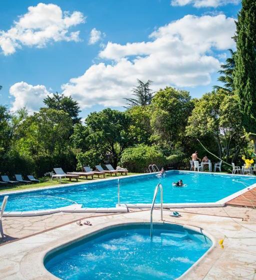 فندق فئة نجمة واحدة L Hirondelle   Adults Only
