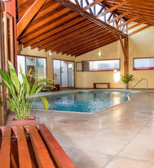فندق فئة نجمة واحدة L Hirondelle   Adults Only