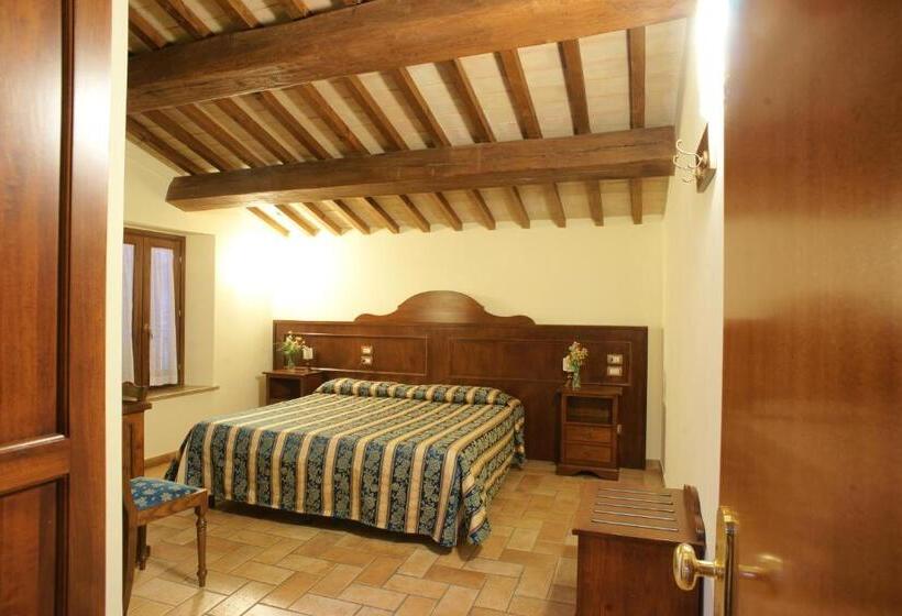 فندق Albergo La Rocca