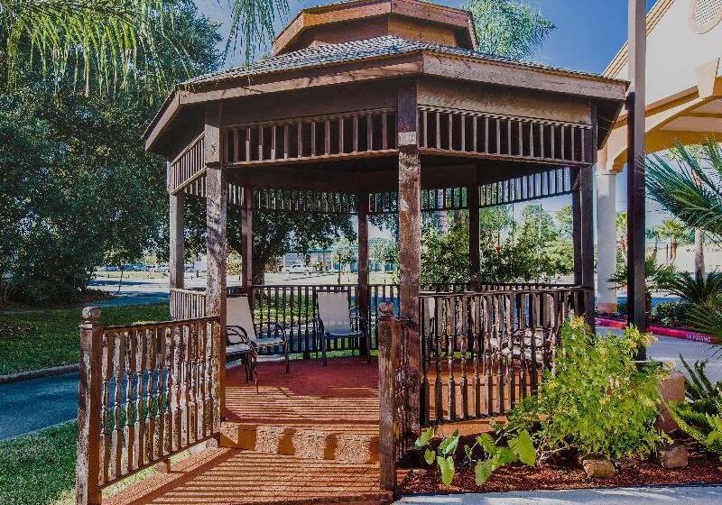 هتل Best Western Plus Houston Atascocita Inn & Suites
