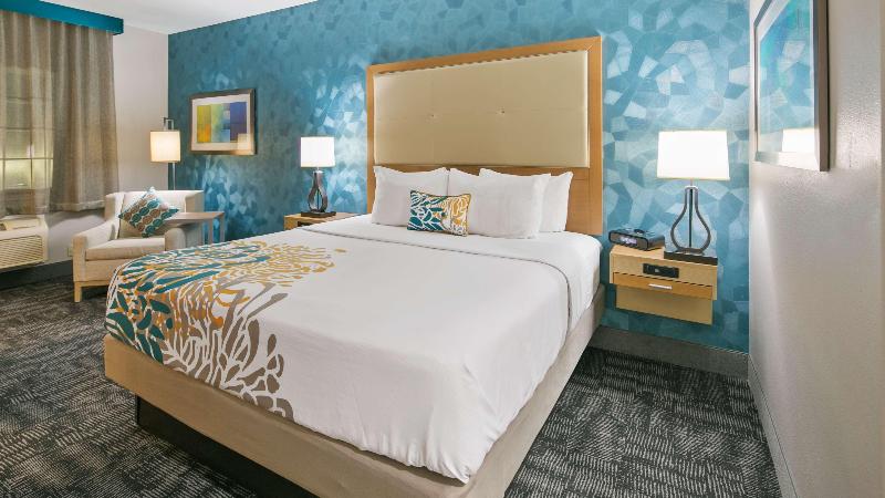 هتل Best Western Plus Houston Atascocita Inn & Suites