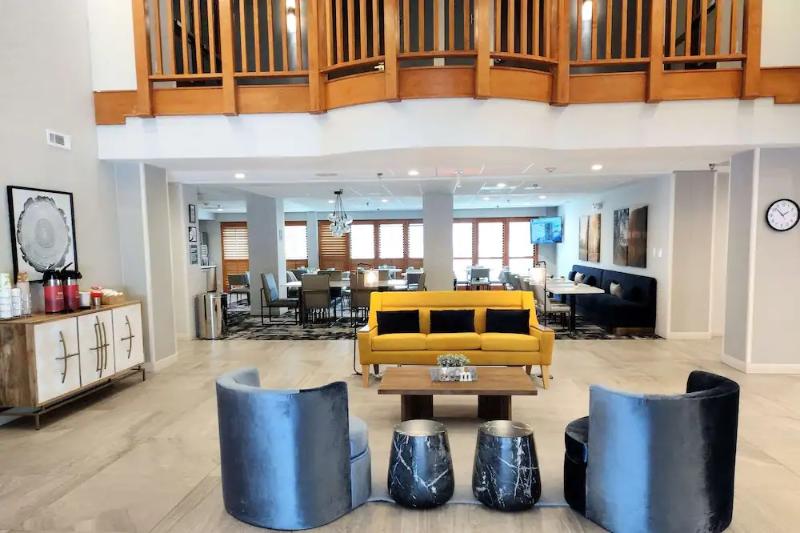 هتل Best Western Plus Dalton Inn