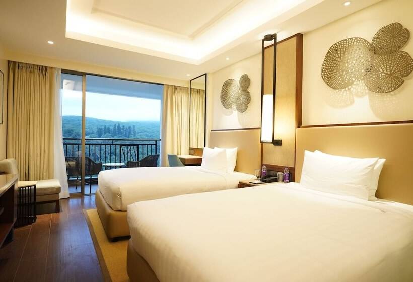 هتل Courtyard By Marriott Mahabaleshwar