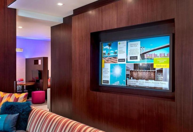 هتل Courtyard By Marriott New York Manhattan / Soho