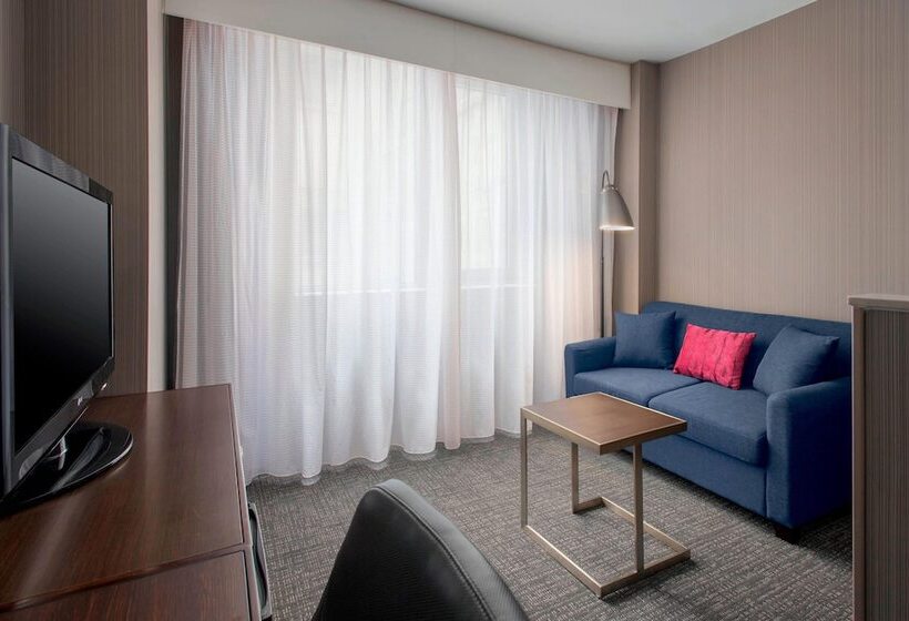 هتل Courtyard By Marriott New York Manhattan / Soho