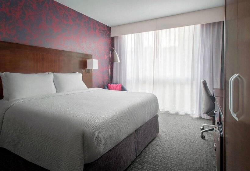هتل Courtyard By Marriott New York Manhattan / Soho