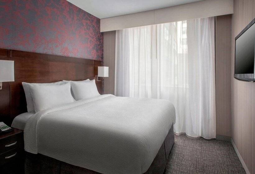 هتل Courtyard By Marriott New York Manhattan / Soho
