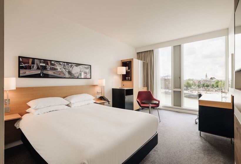 فندق Doubletree By Hilton  Amsterdam Centraal Station