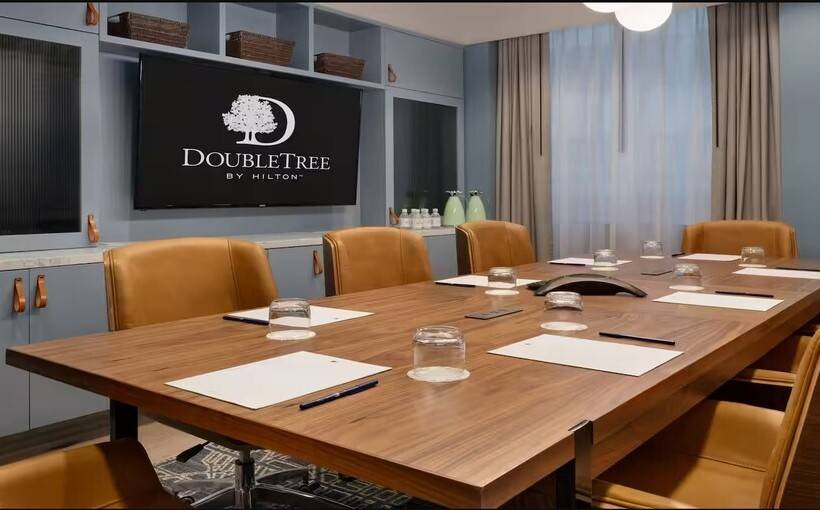 فندق Doubletree By Hilton New York Downtown