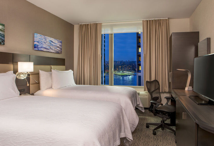 Doubletree By Hilton New York Downtown