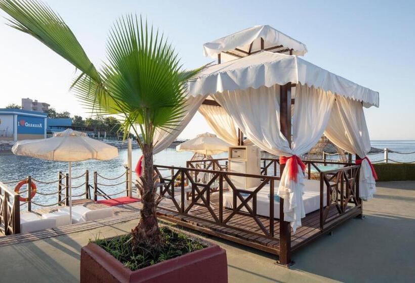 هتل Granada Luxury Okurcalar