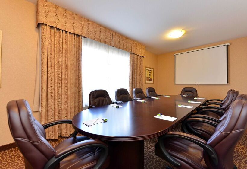 فندق Hampton Inn & Suites By Hilton Edmonton Intl Airport