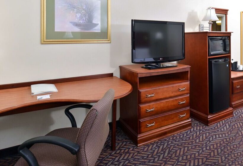 هتل Hampton Inn & Suites Daytonvandalia