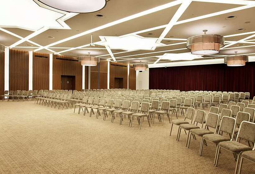 هتل Hilton Garden Inn Konya, Turkey