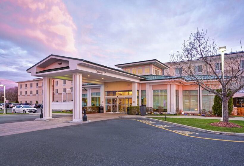 בית מלון כפרי Hilton Garden Inn Riverhead