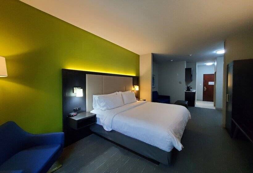 هتل Holiday Inn Express Pearland, An Ihg