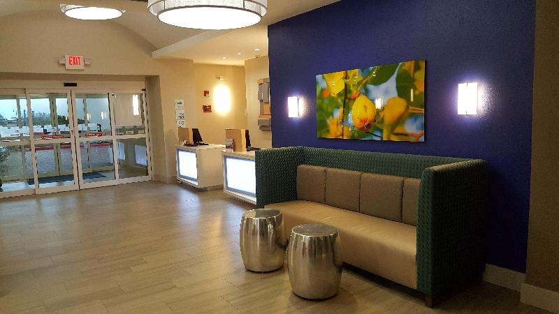 هتل Holiday Inn Express Pearland, An Ihg